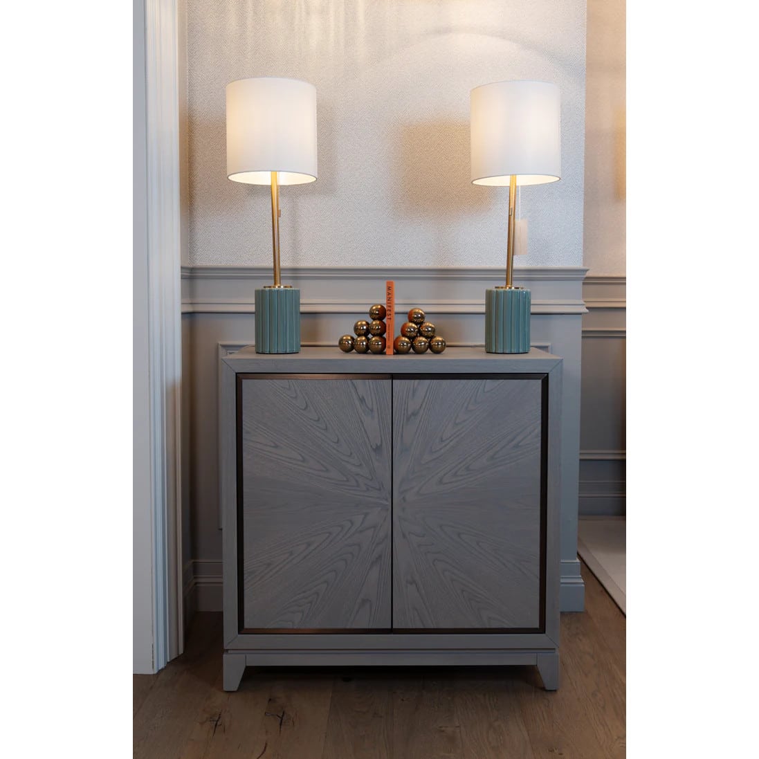 Rosita 2 door sideboard